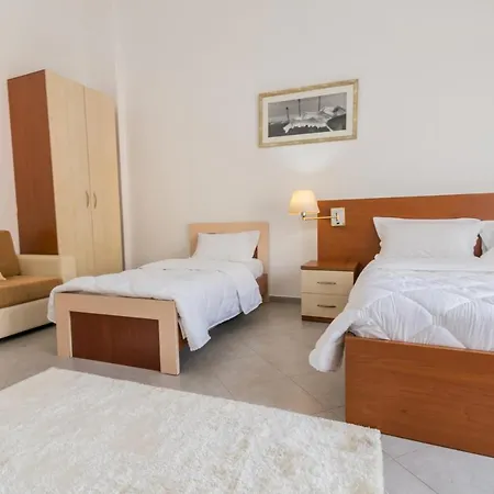 Rafaelo Шенджин