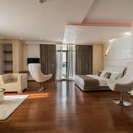 Rafaelo منتجع Shëngjin